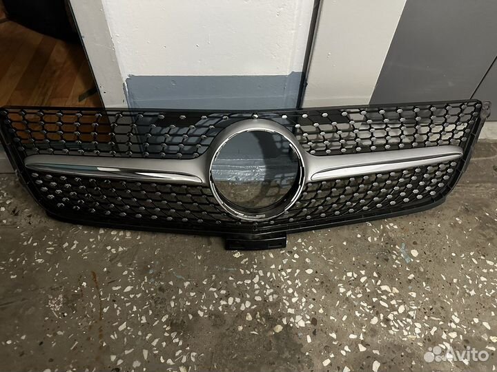 Решетка радиатора Mercedes m-class W166