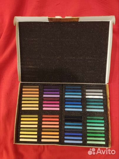 Сухая пастель Аква Колор 64 цвета