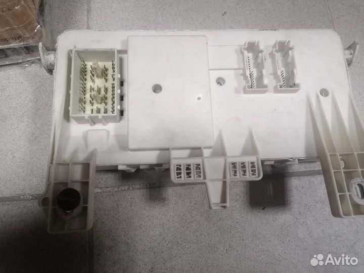 Блок монтажный ford focus