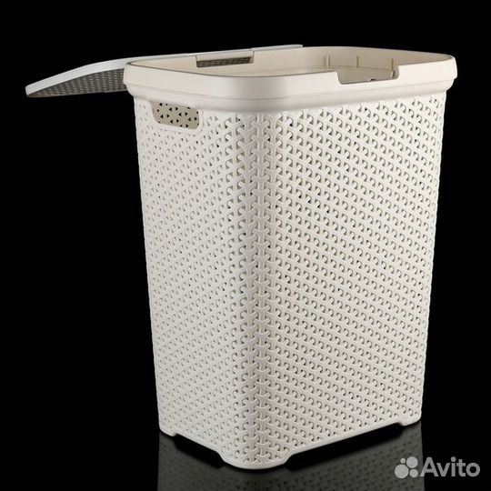 Корзина для белья с крышкой