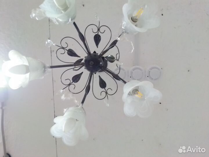 Люстра на 5 рожков