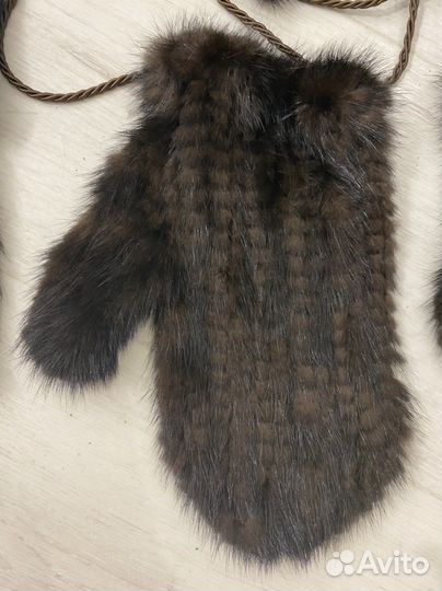 Норковые варежки и норковый шарф