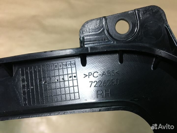 Кронштейн задней стойки салона BMW X3 F25 10-14