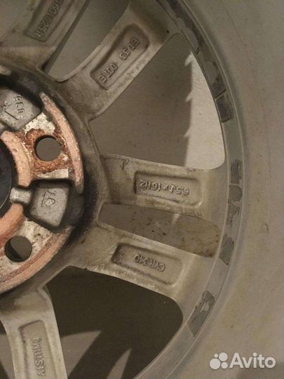 Комплект оригинальных дисков на VW Tiguan