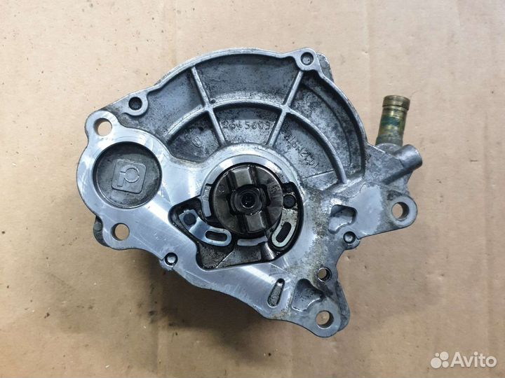 Вакуумный насос 03L145100H volkswagen crafter 2.0