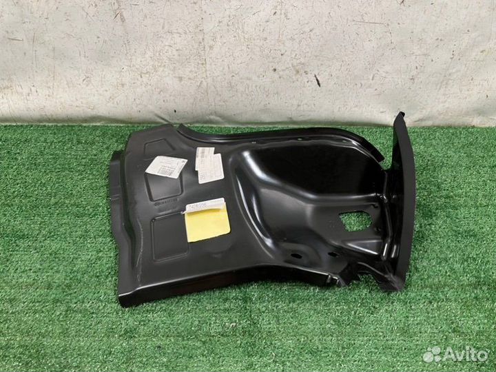 Суппорт фонаря задний правый Skoda Rapid 1