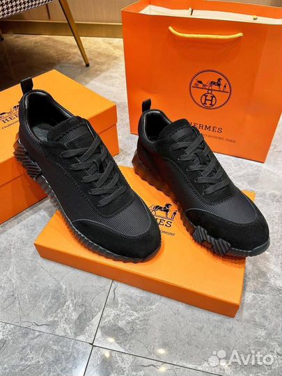 Мужские кроссовки Hermes: новая коллекция на каждый день