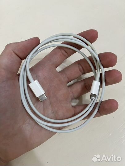 Кабель Apple lightning, наушники Apple EarPods