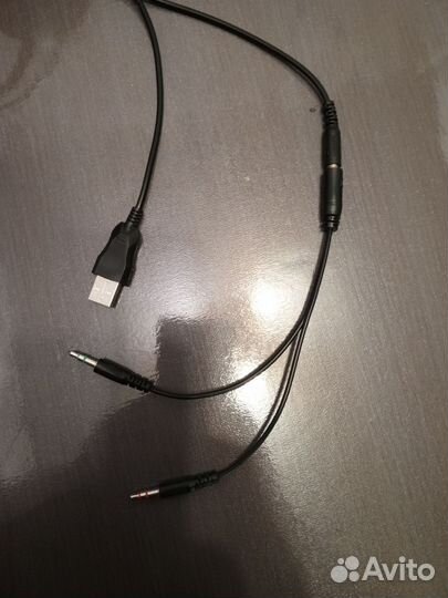 Наушники с подсветкой и камера