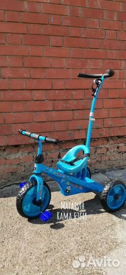 Велосипед с родительской ручкой