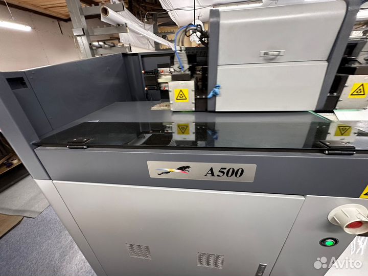 Широкоформатный плотер уф-5m