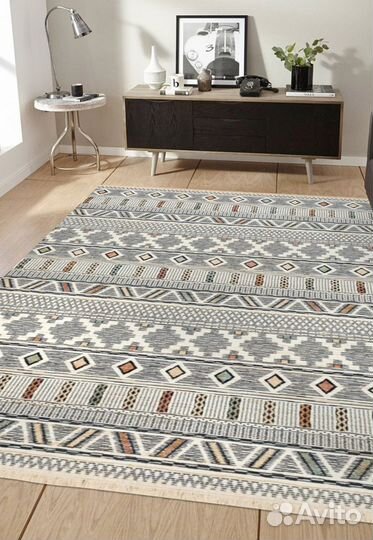 Ковер 95 на 140 новый