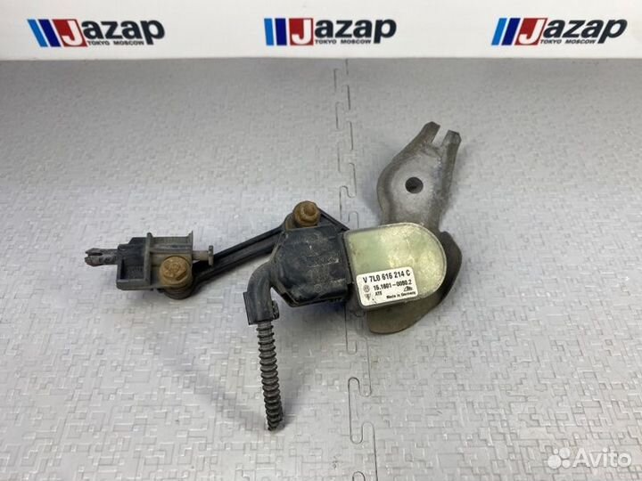 Датчик уровня кузова Audi Q7 Touareg Каен Оригинал