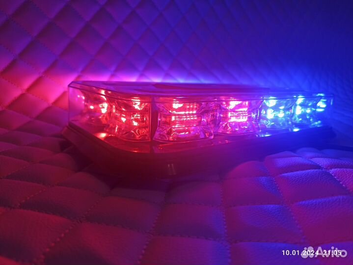 Маяк мигалка красный синий LED 12-24V на магните