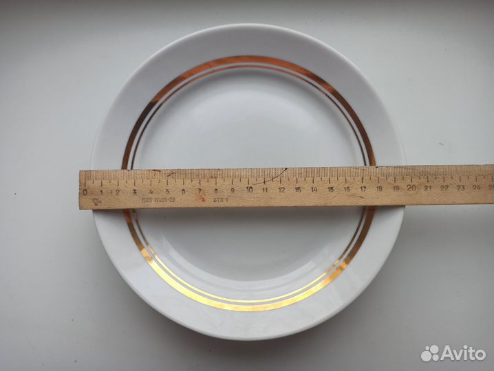 Посуда тарелки чашки кружки 18+4 штуки