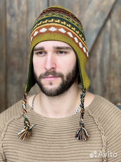 Мужская шапка двусторонняя с ушками зимняя Чульо 100% альпака цвет оливковый-фисташковый
