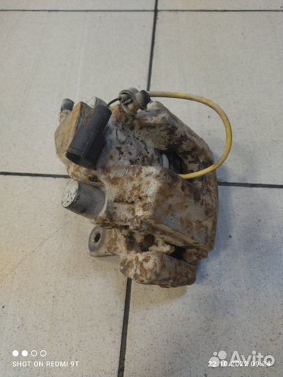 Суппорт тормозной задний левый Bmw 5-Series E34