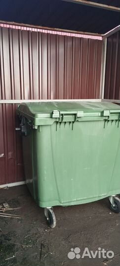Мусорный контейнер 1100 пластик