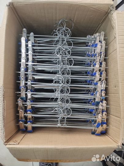 Плечики с прищепками