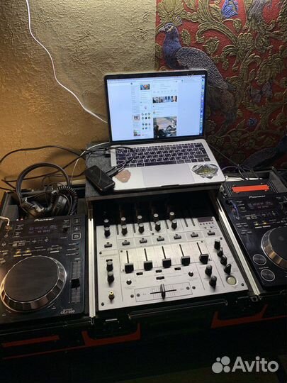 Микшерный пульт