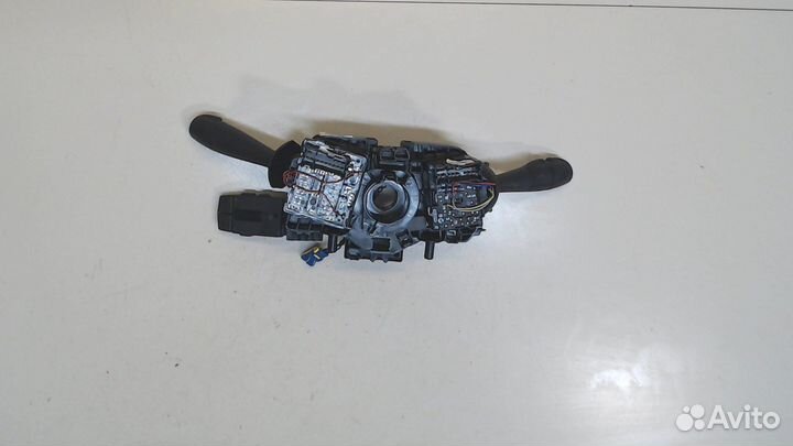 Переключатель поворотов и дворников Dacia Sandero