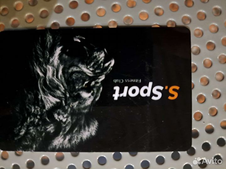 Абонемент в фитнес клуб