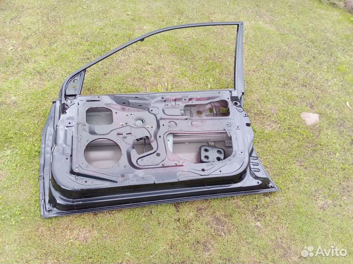 Дверь передняя правая Lancer 9