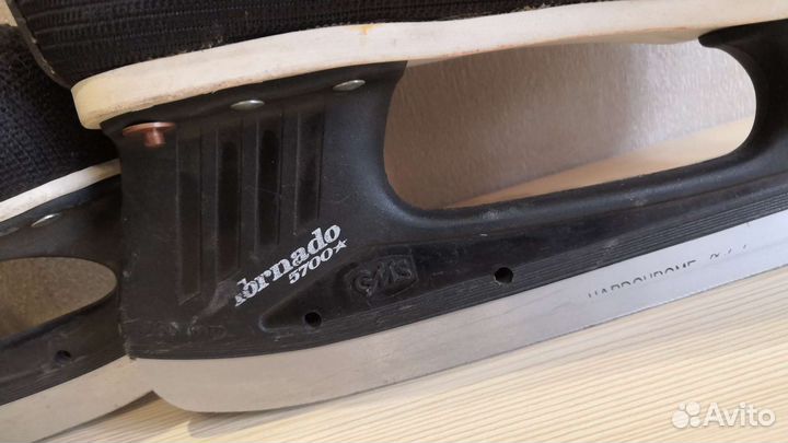 Коньки хоккейные Botaz