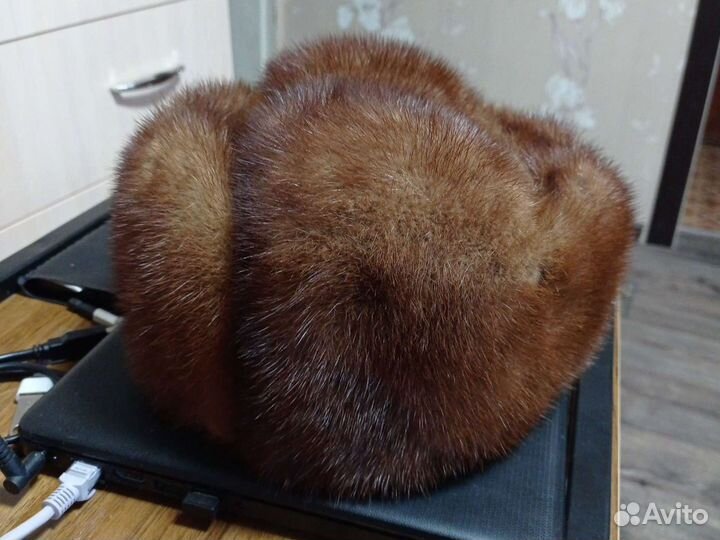 Женская шапка