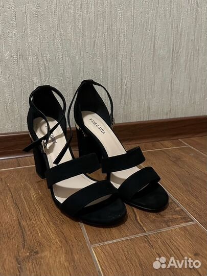 Босоножки Taccardi