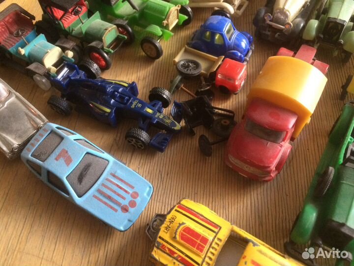 Набор машинки в масштабе разные
