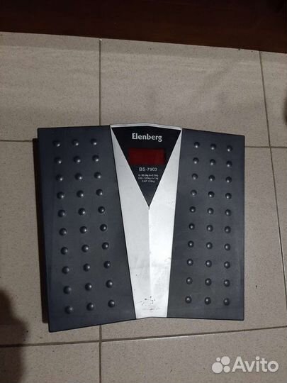 Весы напольные электронные бу