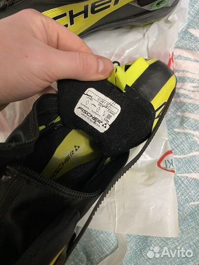 Лыжные ботинки fischer rcs skate world cup carbon