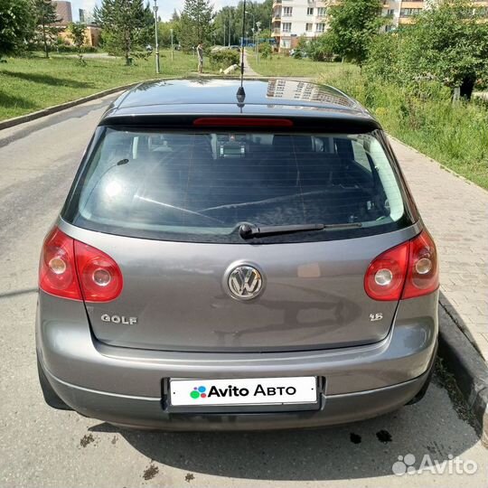 Volkswagen Golf 1.6 AT, 2006, 163 000 км