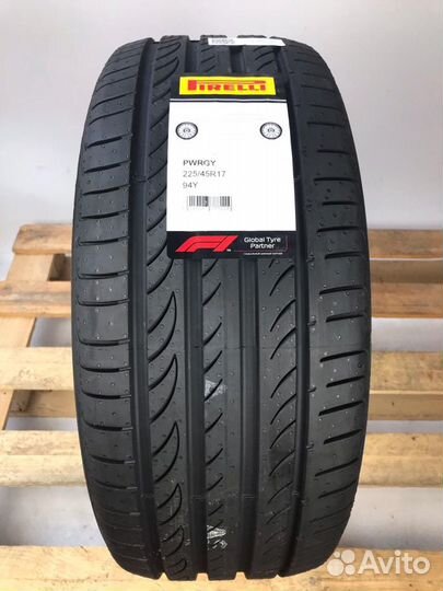 Pirelli Powergy 225/45 R17 94Y