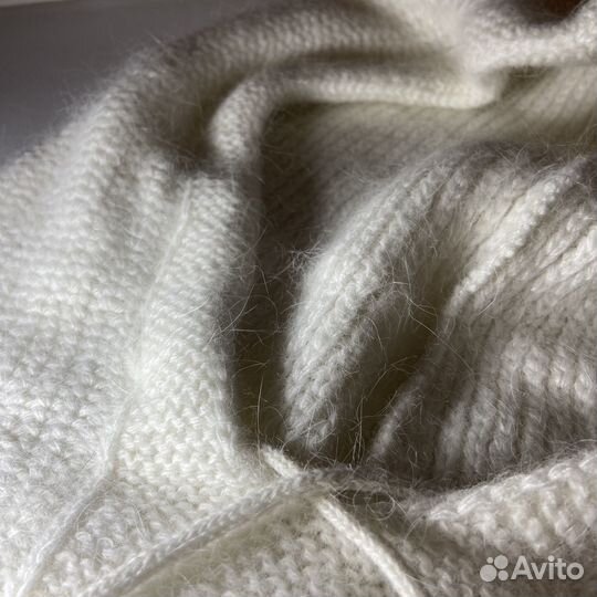 Капор из ангоры новый