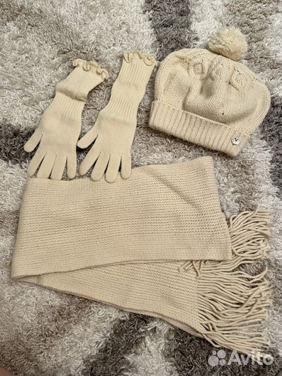 Комплект зимний шапка, шарф, перчатки