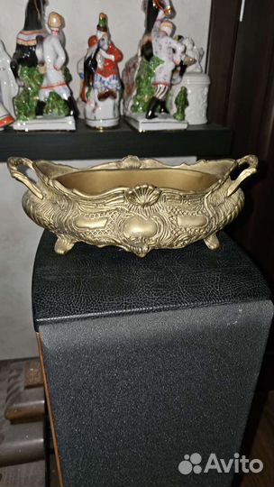 Жардиньерка, кашпо, бронза,бронзовое кашпо