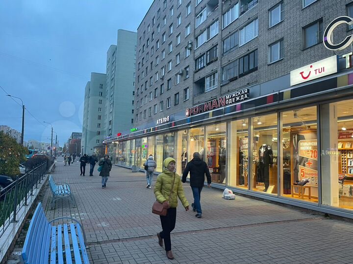 Торговая площадь, 65 м²