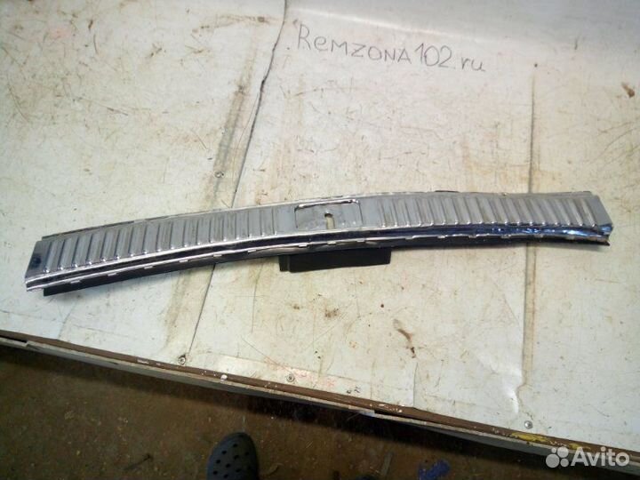 Накладка на бампер задняя Volkswagen Touareg 2