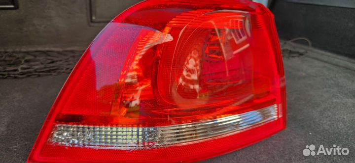 Левый фонарь volkswagen touareg nf