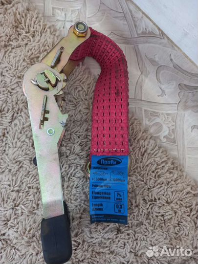 Стяжка для крепления груза