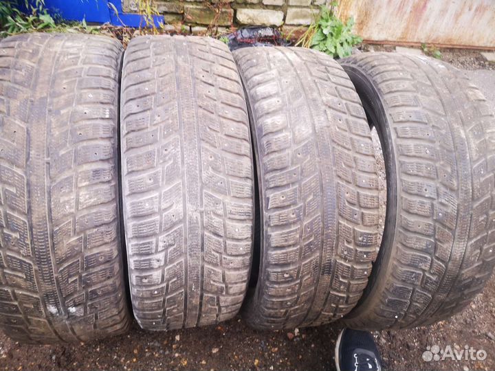 Kumho Power Grip 744 225/55 R17