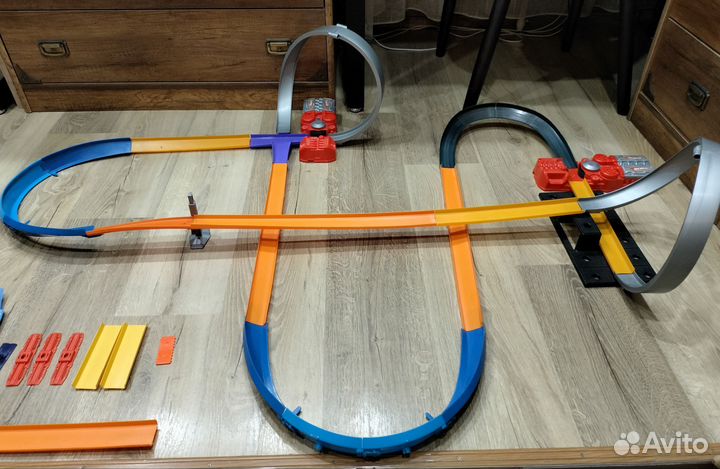 Трек Hot Wheels 10 в 1 Y0267