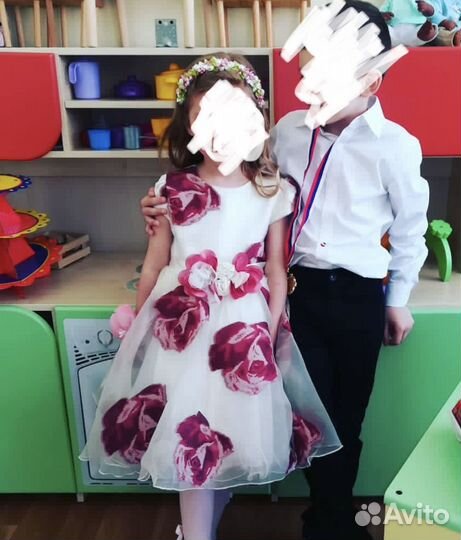Нарядное платье для девочки