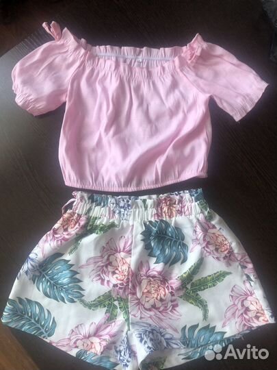 Комплект топ и шорты
