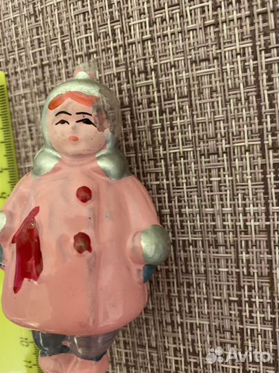 Елочная игрушка. Девочка с флажком. СССР