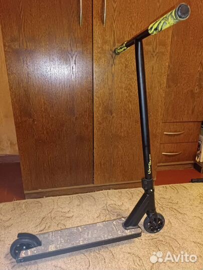 Трюковой самокат