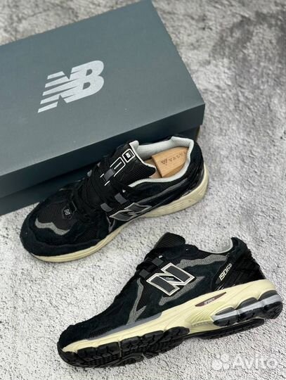 Кроссовки New Balance 1906