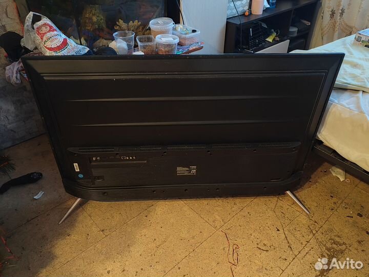 Телевизор на запчасти